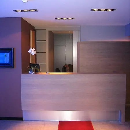 酒店 Brugotel 3*